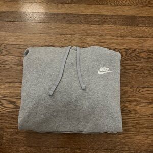 Barely used nike hoodie!!